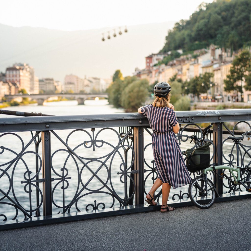 1736024548796-717116159