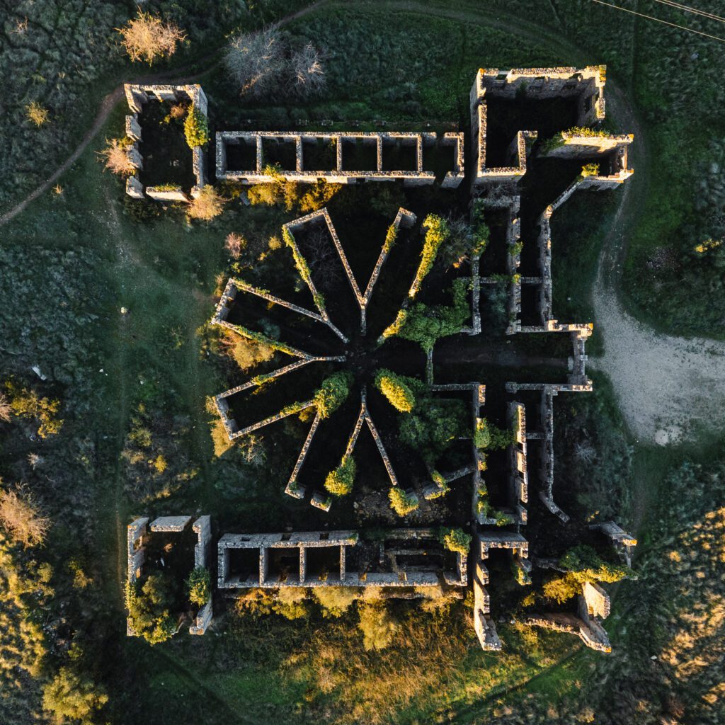 1736024549605-200781965