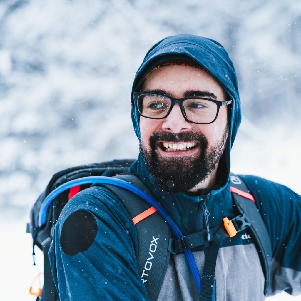 1736024994571-331978774