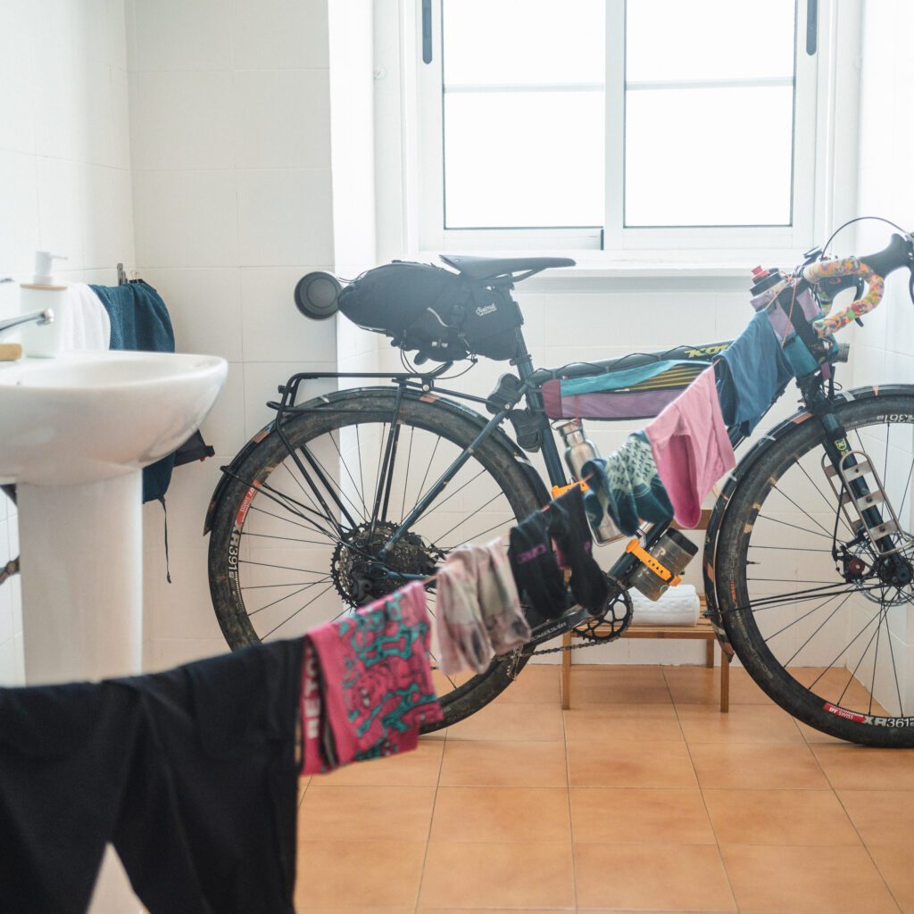 1736025182504-877190553