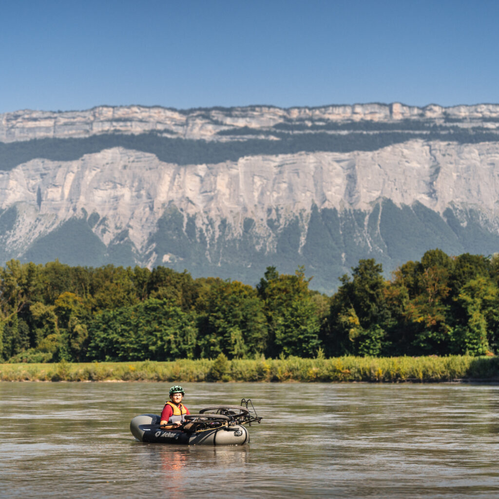 1736025225236-198931883