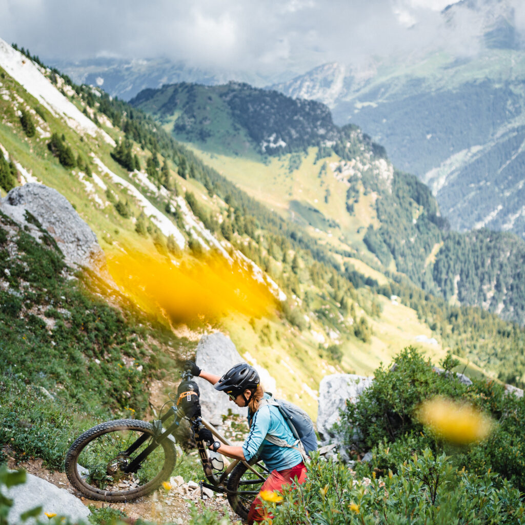 1736027051249-185879147