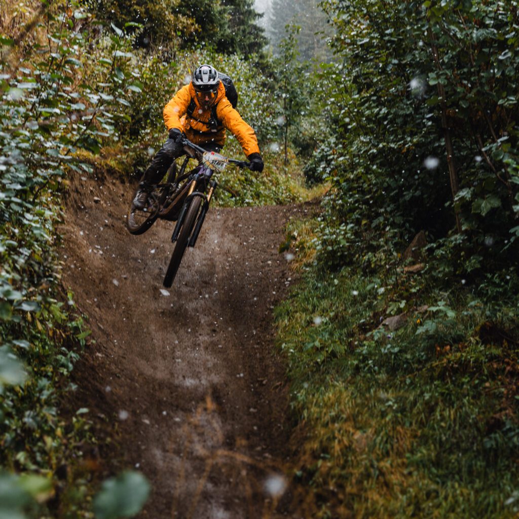 1736027121708-392263674